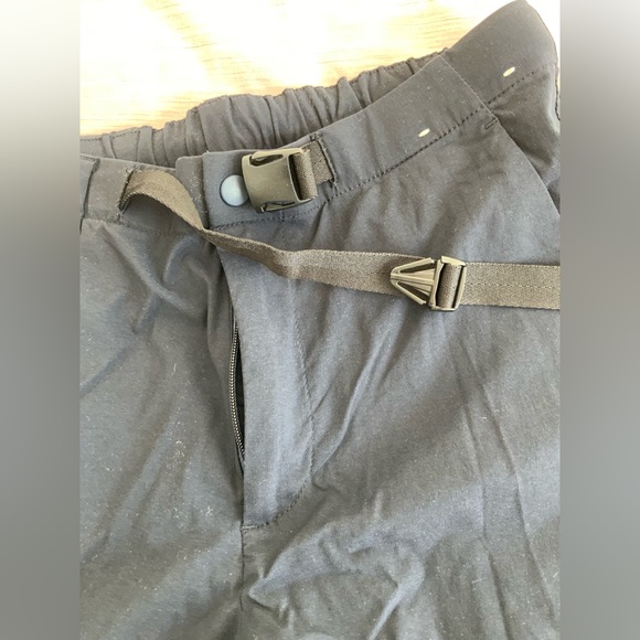 Uniqlo Stretchy Chino Pants Navy Blue - Picture 6 of 9